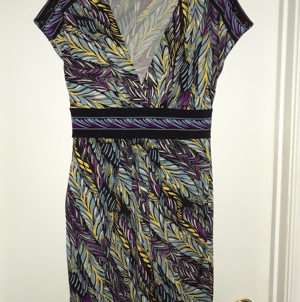 BCBG MaxAzria Short-sleeve V-neck Dress with pockets